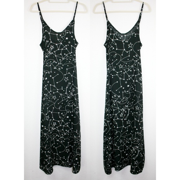 B&W Star/Constellation Pocketed Maxi Dress NWOT - Picture 3 of 8